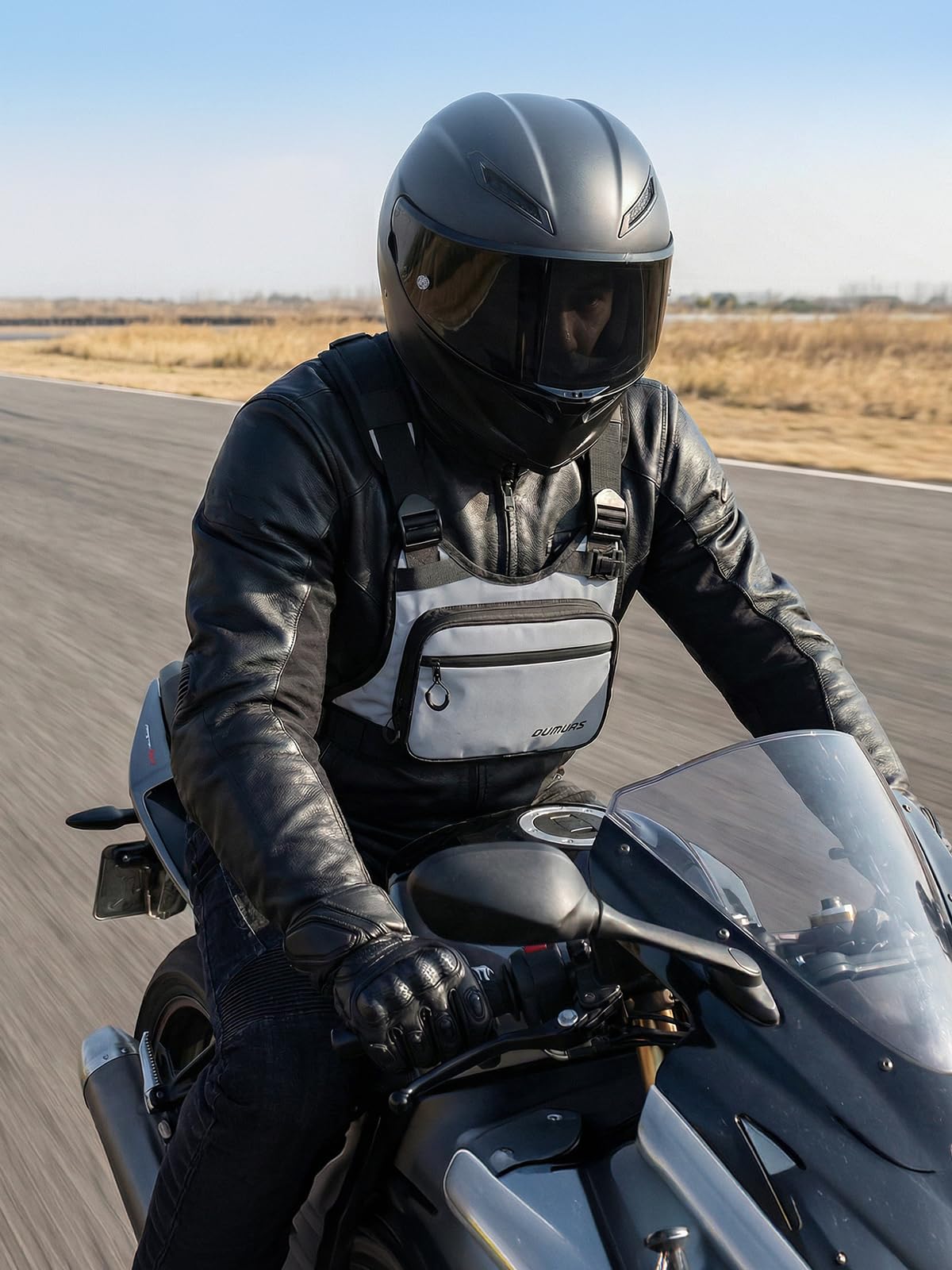 Oumurs lifestyle image on a rider illustrating night visibility advantage