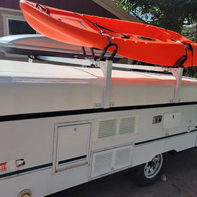 OUTPRIZE scale comparison with person showing rack size and capacity