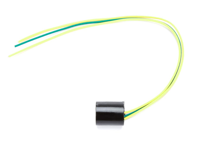 Pacer Performance black logic circuit front packaging shows compact size and easy installation