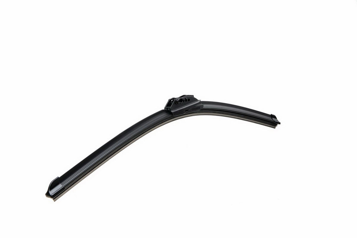 Piaa front profile of blade showing sleek frame-less design and clear view benefit