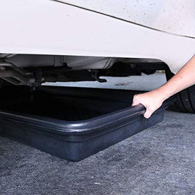 PIG tray close-up of ribbed bottom showing raised support and drainage