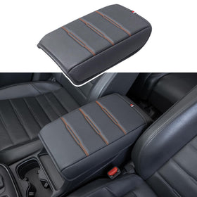 PIMCAR spill on cover repelled to show waterproof surface for easy cleaning benefit
