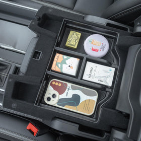 PIMCAR close-up of non-slip rubber mat preventing items from sliding during driving