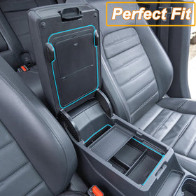 PIMCAR installed in 2023 CR-V lifestyle shot reducing cabin clutter while driving