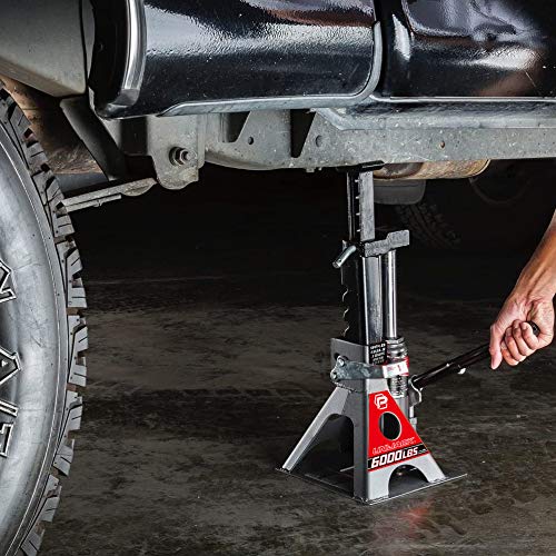 Powerbuilt Unijack leveling an RV demonstrating stability on soft ground