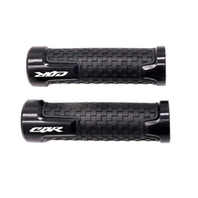 PPXIONG left 22mm and right 24mm grips side-by-side showing correct sizing