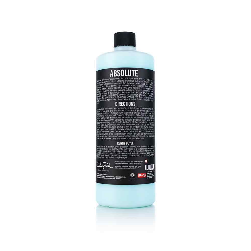 P&S bottle poured into bucket with mixed solution demonstrating water-saving cleaning