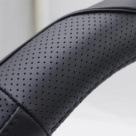 QianBao detailed stitching pattern highlighting sporty, classy finish