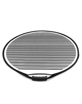 QWORK reflector board fabric close-up showing soft even reflection for accuracy