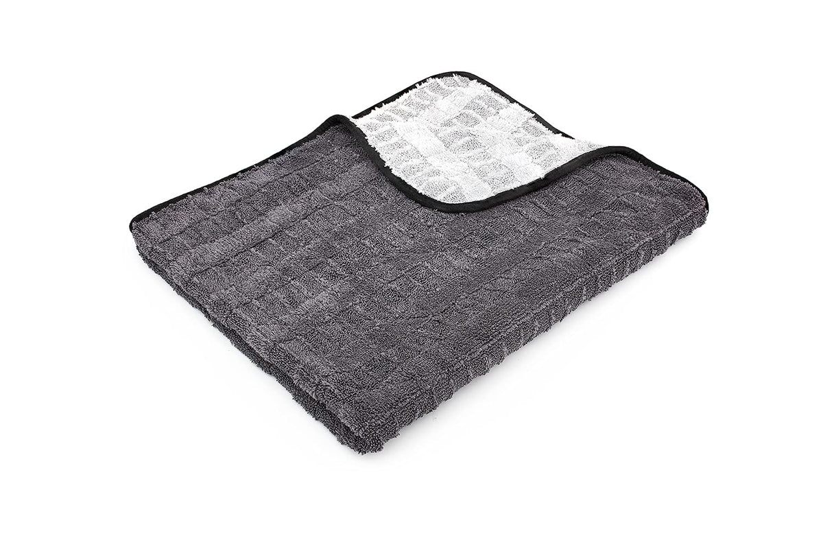 The Rag Company Gauntlet front packaging shows product and benefits clearly