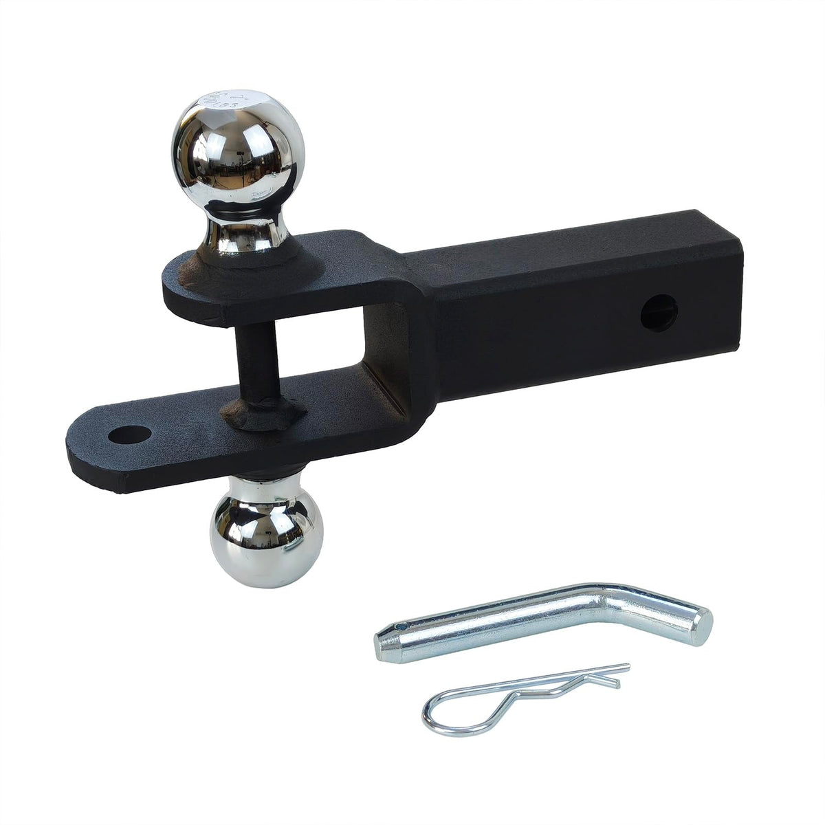 REDTEE hitch front view showing fit and compact form for easy towing
