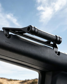 REFORM DESIGN close-up of contour line rubber grip for comfort