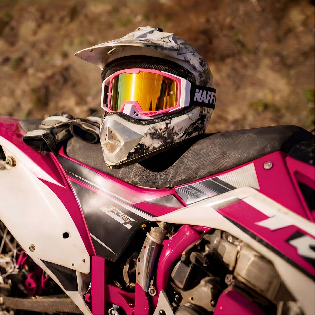 Relaxweex action shot on rider showing windproof protection and clarity