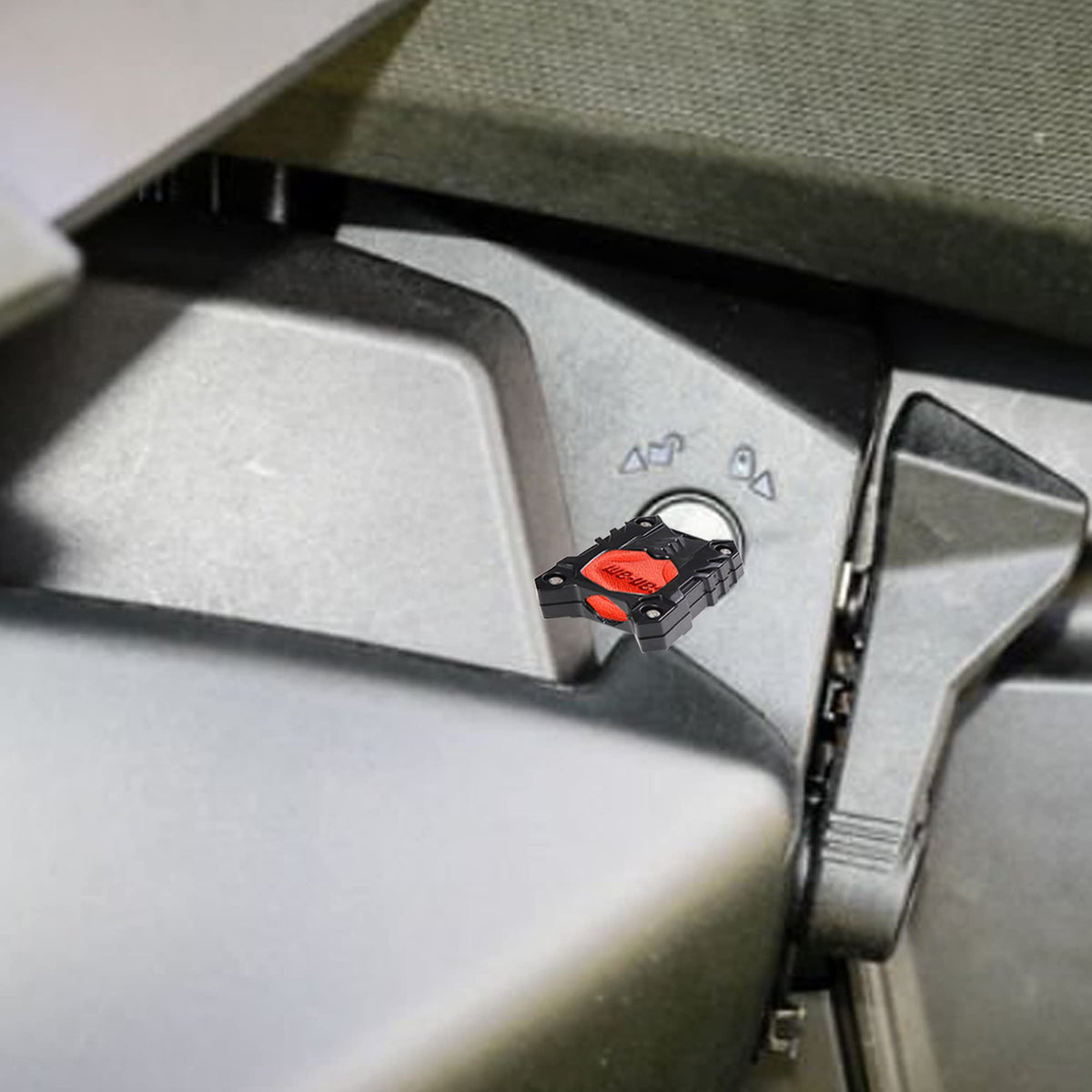 RERPRO side profile of key case demonstrating slim-fit protection