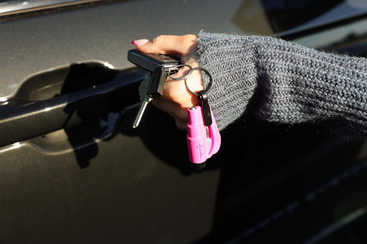 RESQME close-up of recessed stainless-steel blade for quick seatbelt cutting
