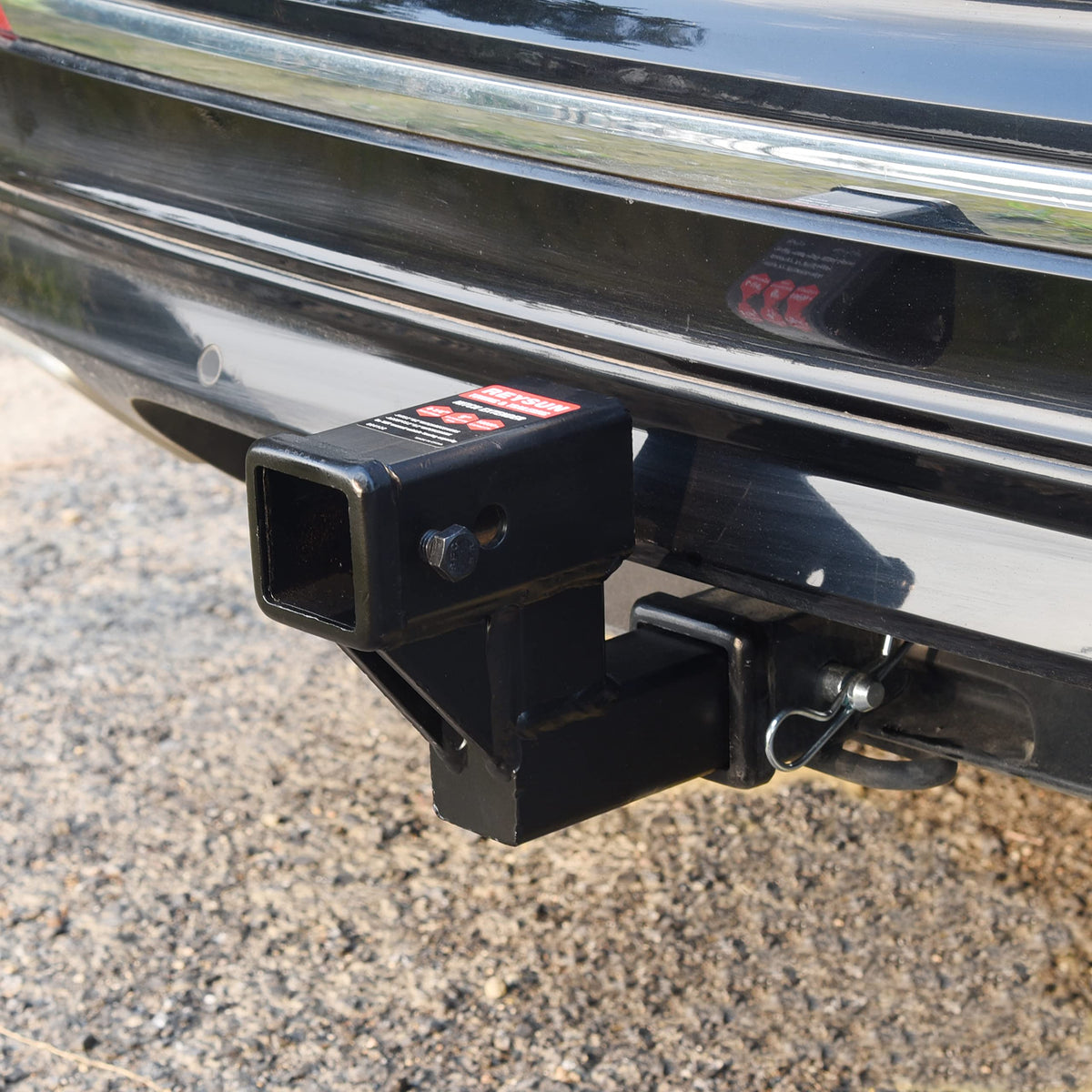REYSUN black powder-coat texture showing corrosion resistance benefit