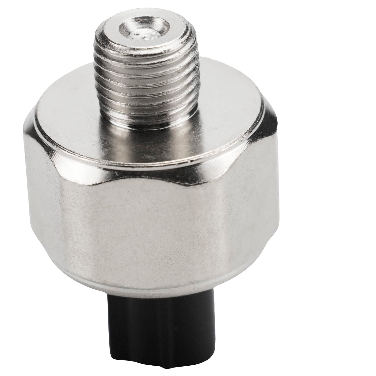 RICHWEI sensor installed on engine highlighting proper position and reliability