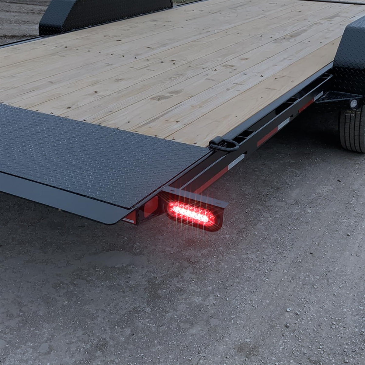 RONSTA light submerged to illustrate IP67 waterproof protection and marine suitability