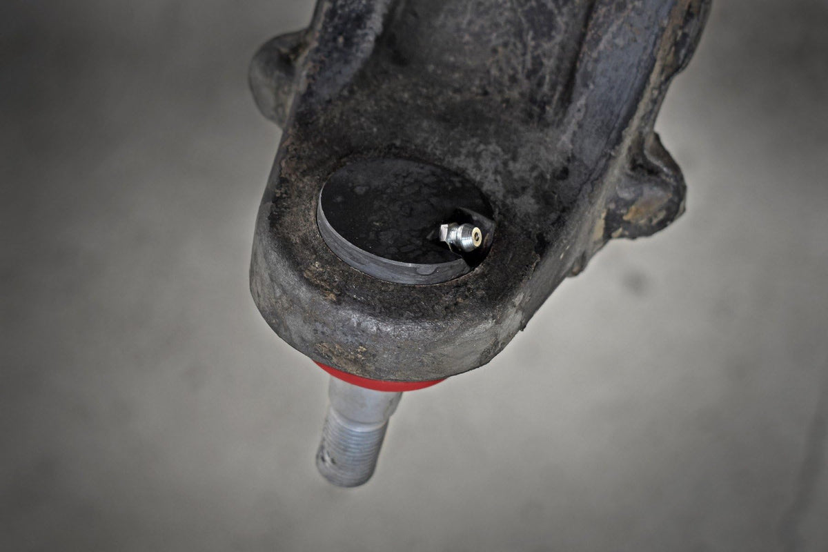 Rough Country polyurethane dust boot detail showing improved sealing benefit