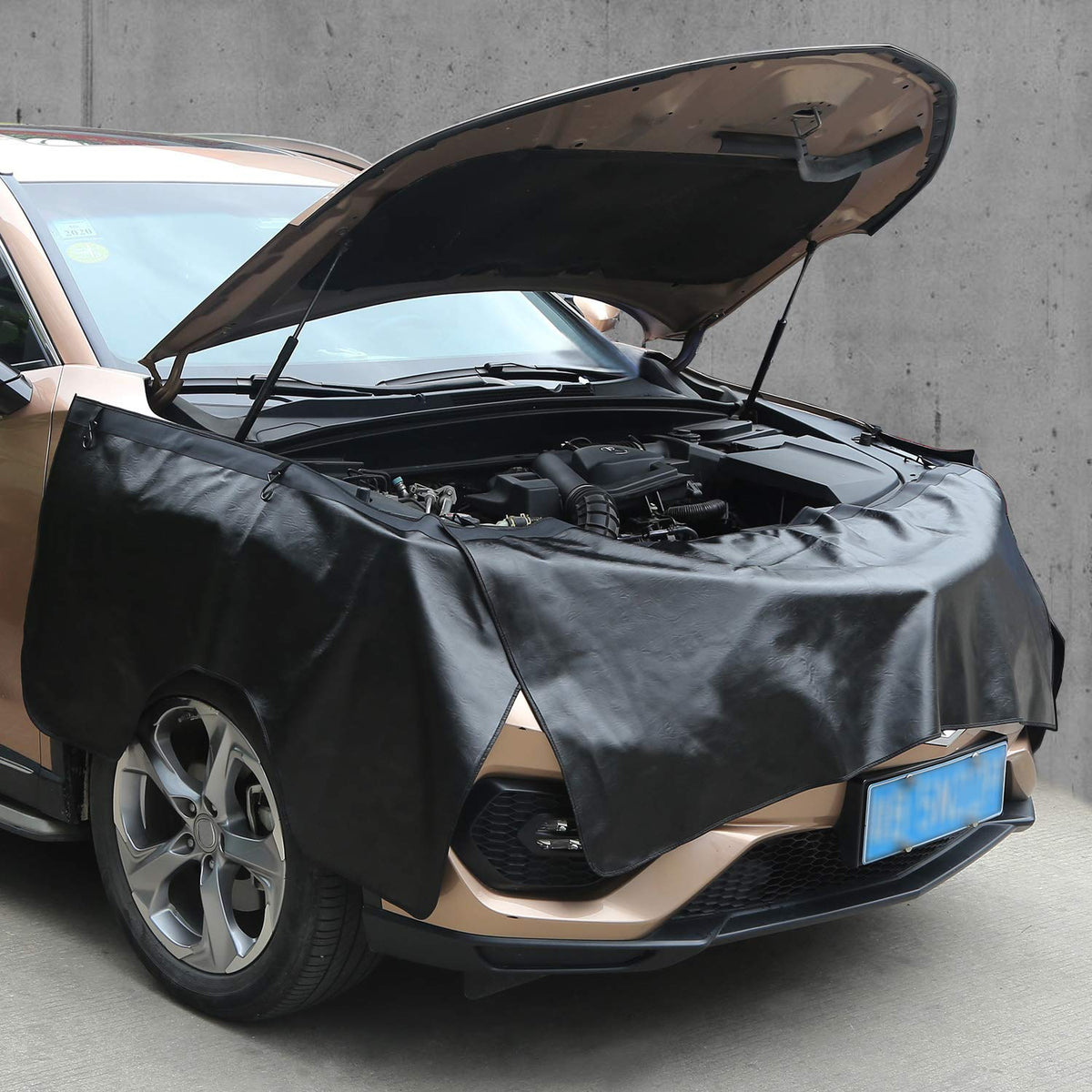 RUPSE full coverage placed on an SUV fender protecting paintwork