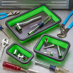 SANDOR small tray close-up with screws demonstrating quick sorting