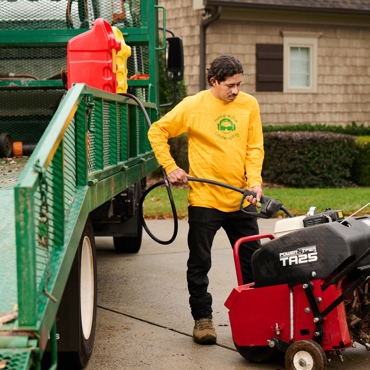 Scepter hose and nozzle detail with 10-foot hose for extended reach