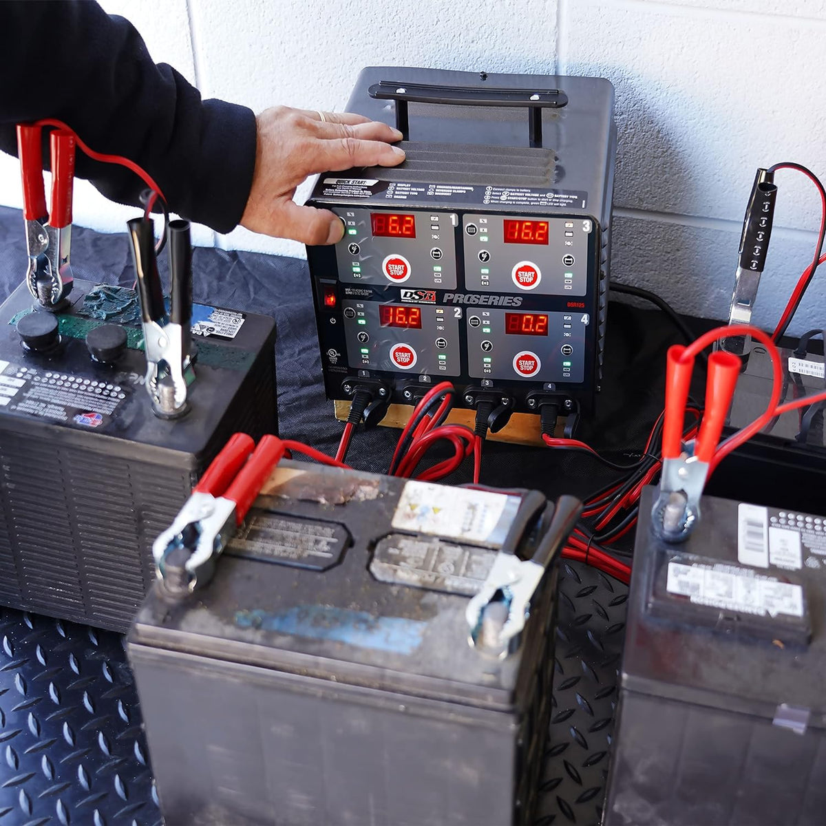 Schumacher DSR125 detachable clamps and 6-foot cables for fast secure battery connections