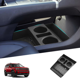 SHAOHAO lifestyle car interior shot displaying tidier cabin and convenience