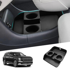 SHAOHAO lifestyle shot of Palisade interior showing clutter-free cabin benefit