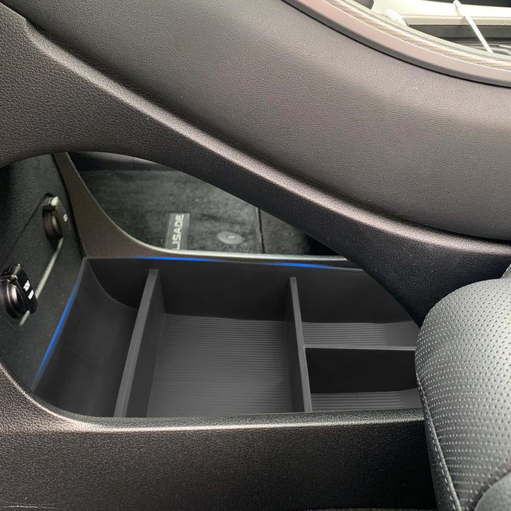 SHAOHAO front view of tray fitted in Palisade console for neater storage