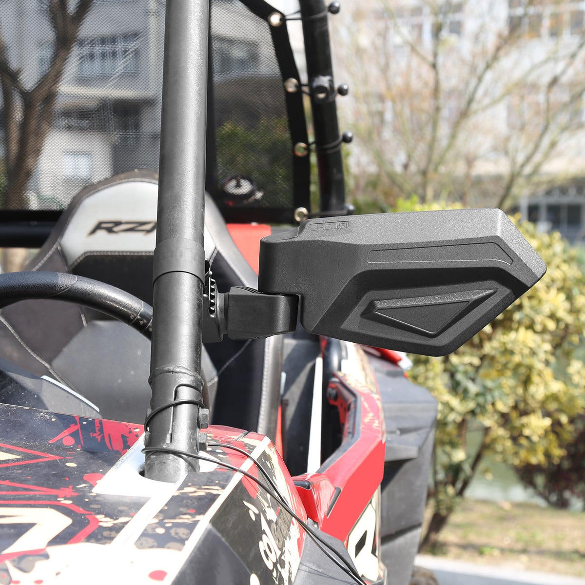SHEJISI label and mounting hardware displaying easy installation benefit