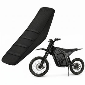 Silutrcn front view of seat cover showing fit and protection benefit