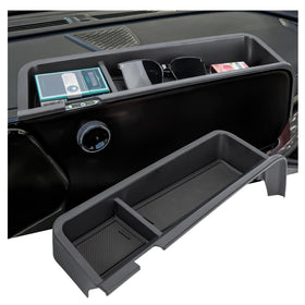 Sinminou front view of dashboard tray shows clean storage and easy access