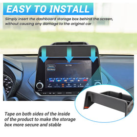 Sinminou tray installed in Nissan Sentra dashboard improving accessibility