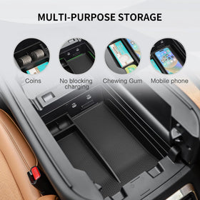 smabee tray next to smartphone displaying size and practical capacity