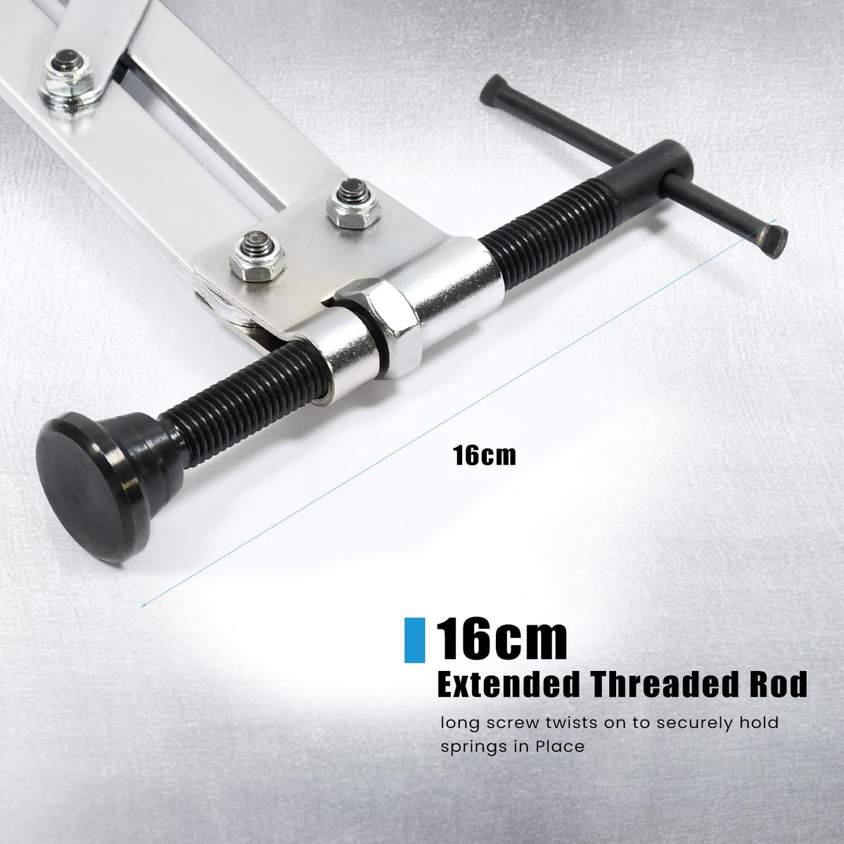 SMOTIVEPRO ergonomic handle detail for improved leverage and safety
