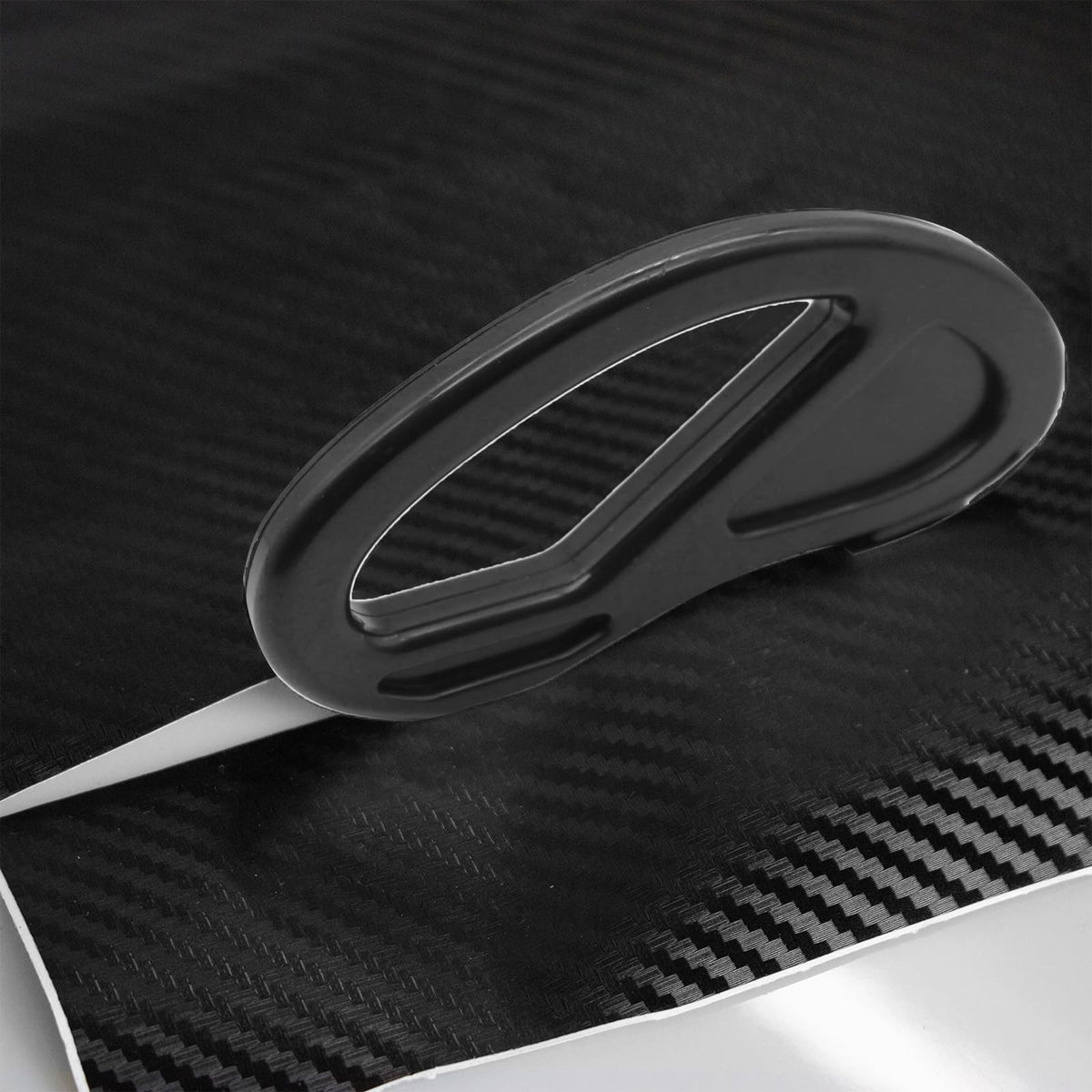 Spanno vinyl cutter detail for precise, safe trimming of wrap film