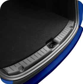 Spigen front packaging showing guard and compact gift-ready box benefit protection