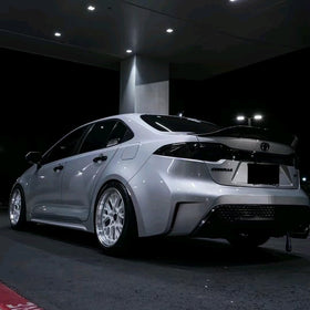 Sts.Ev01 side profile on trunk demonstrating improved rear silhouette benefit
