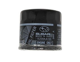 Close-up of Subaru filter media and seal lip, demonstrates reliable particle capture