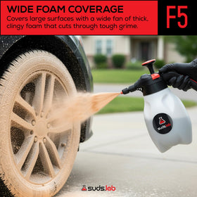 suds.lab F5 in use applying thick foam to a car for improved dirt loosening