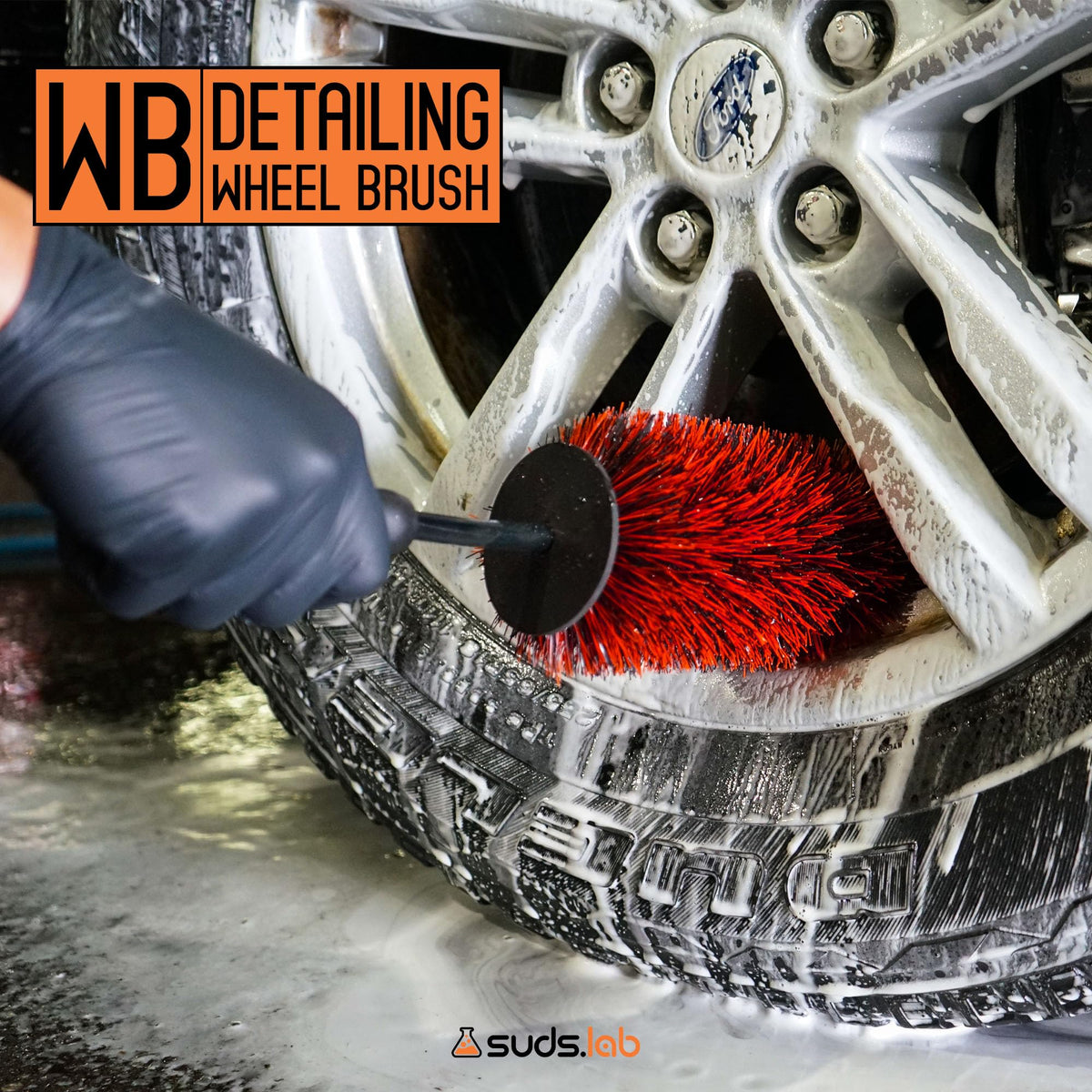 suds.lab cleaning an exhaust tip demonstrating multi-surface versatility and gentle cleaning