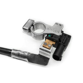Sumyola technician installing cable illustrating simple bolt-on replacement