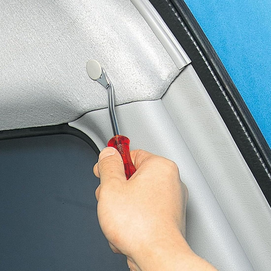 Sunflag curved tip close-up showing prying edge that protects trim during removal