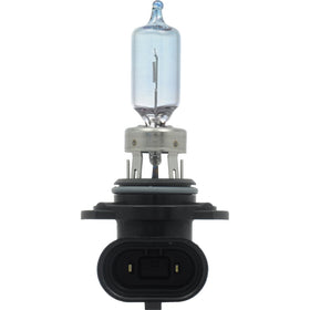 SYLVANIA 9005 night road beam illustrating improved contrast and visibility