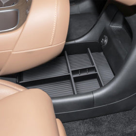 TACOBRO front fit showing tray seated in Palisade lower console for neat organization