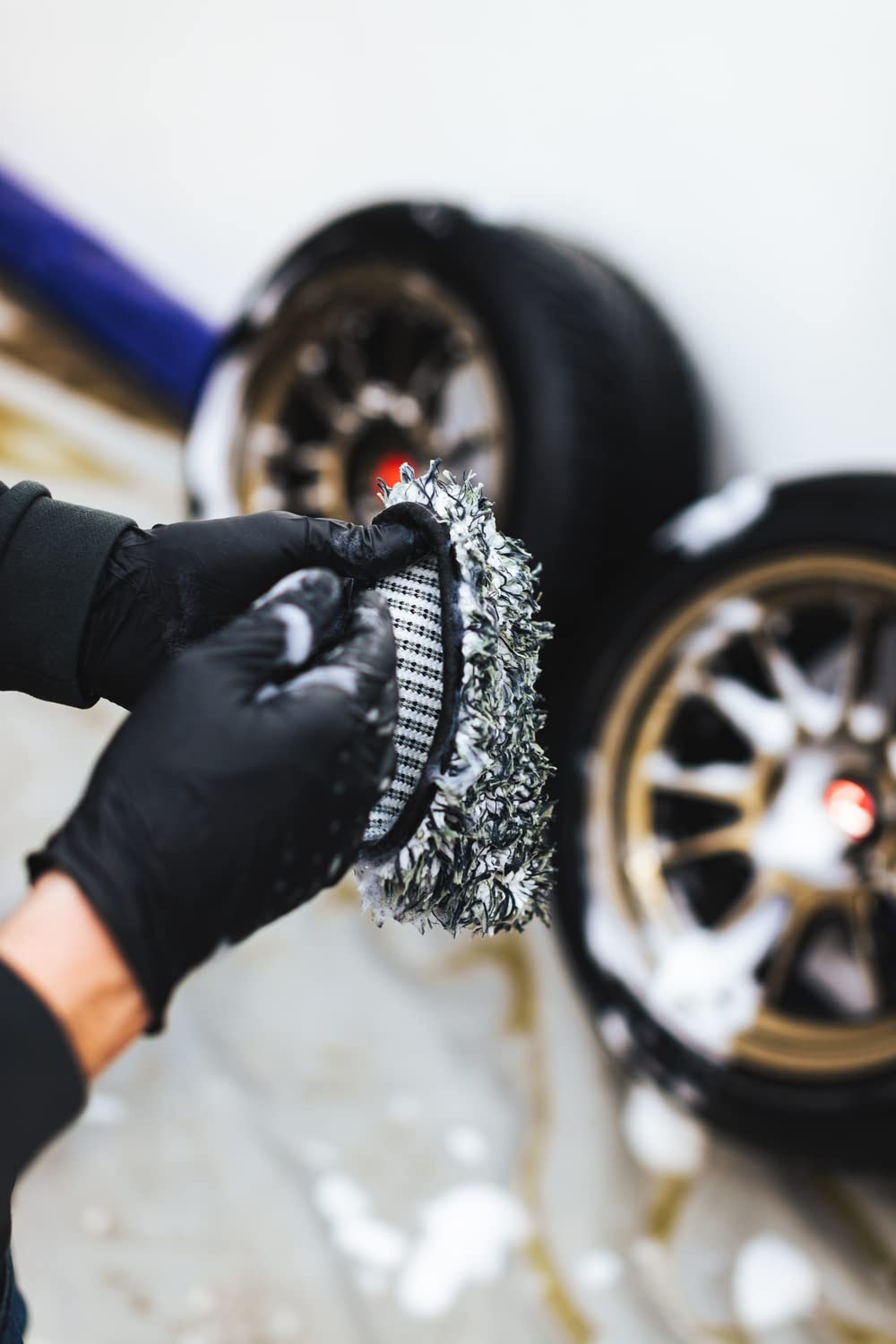 The Rag Company Cyclone Ultra cleaning wheel spoke and removing brake dust