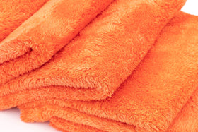 The Rag Company edge-free detail showing soft, tagless finish to prevent marring
