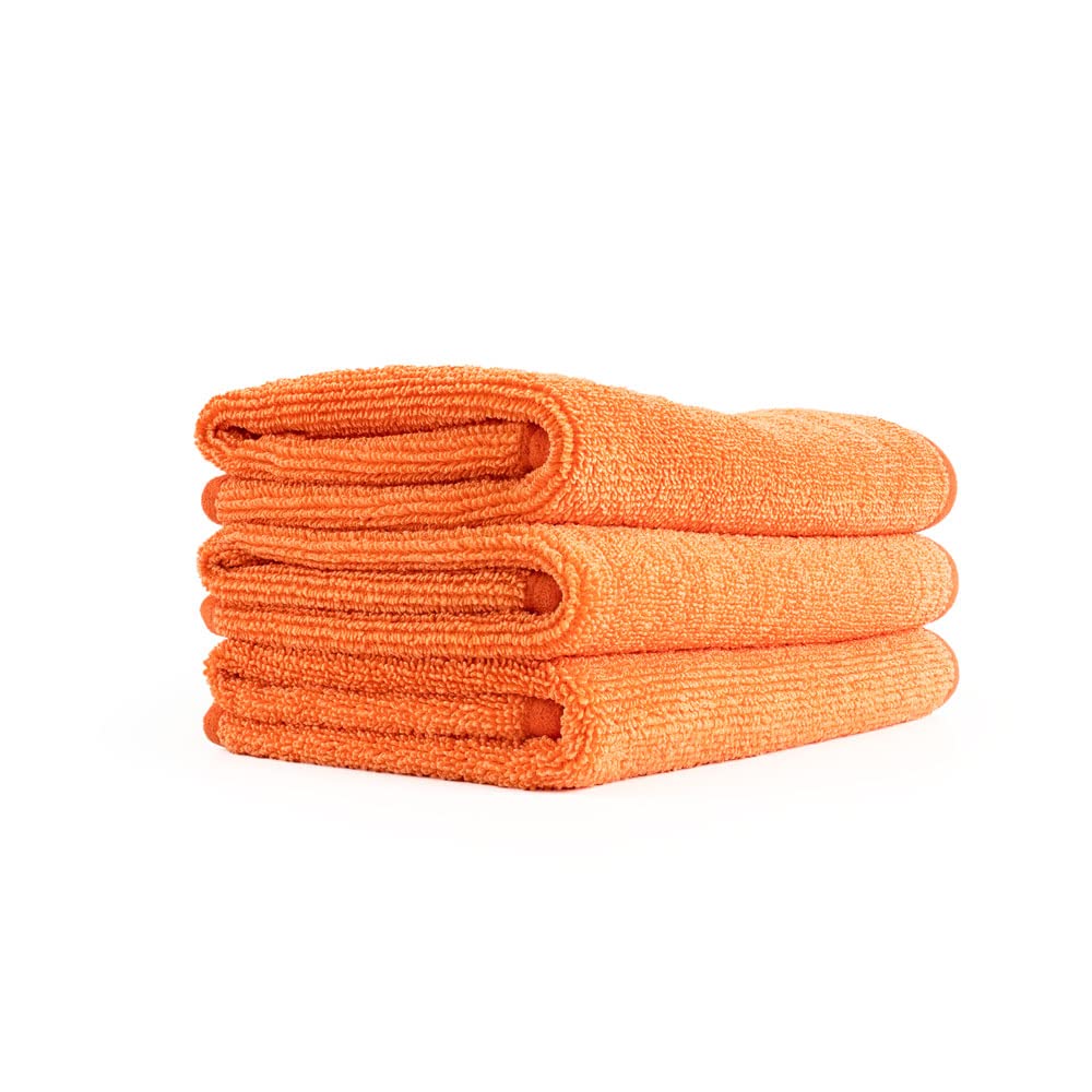 The Rag Company FTW close fiber detail highlighting plush microfiber and superior absorption