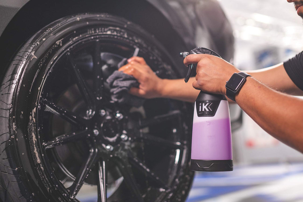 The Rag Company iK Multi TR 1 strong base detail preventing tipping for safer workplace handling